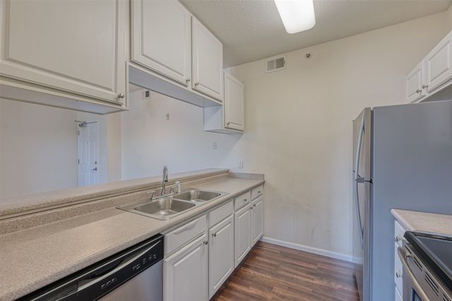 6255 Beechtree Drive 4205, West Des Moines, IA 50266