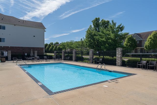 6255 Beechtree Drive 4205, West Des Moines, IA 50266