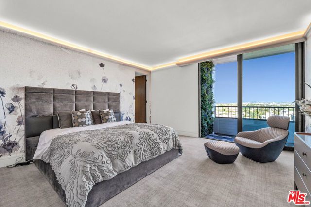 1100 Alta Loma Road 1404, West Hollywood, CA 90069