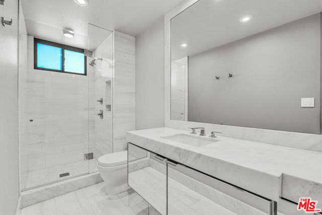 1100 Alta Loma Road 1404, West Hollywood, CA 90069