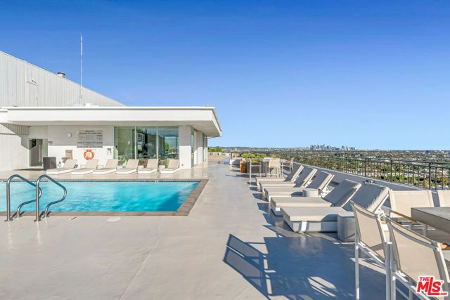 1100 Alta Loma Road 1404, West Hollywood, CA 90069