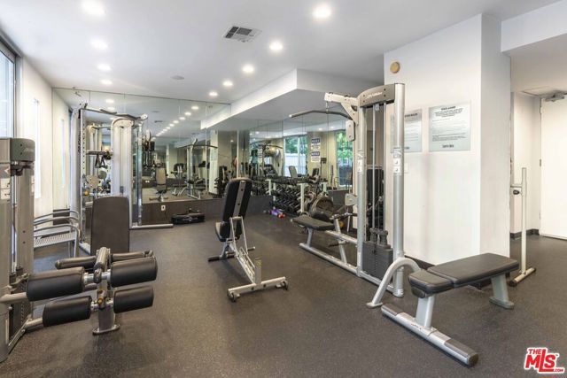 1100 Alta Loma Road 1404, West Hollywood, CA 90069