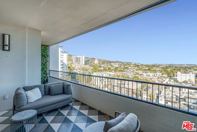 1100 Alta Loma Road 1404, West Hollywood, CA 90069