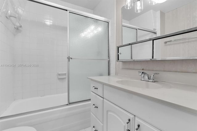 13502 SW 102nd Ln, Miami, FL 33186