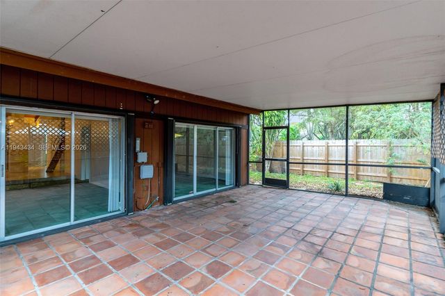 13502 SW 102nd Ln, Miami, FL 33186