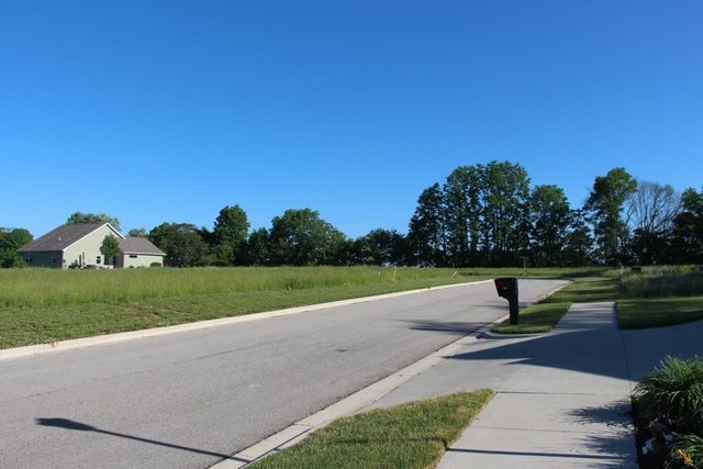 2252 Highlander Drive, Warsaw, IN 46580