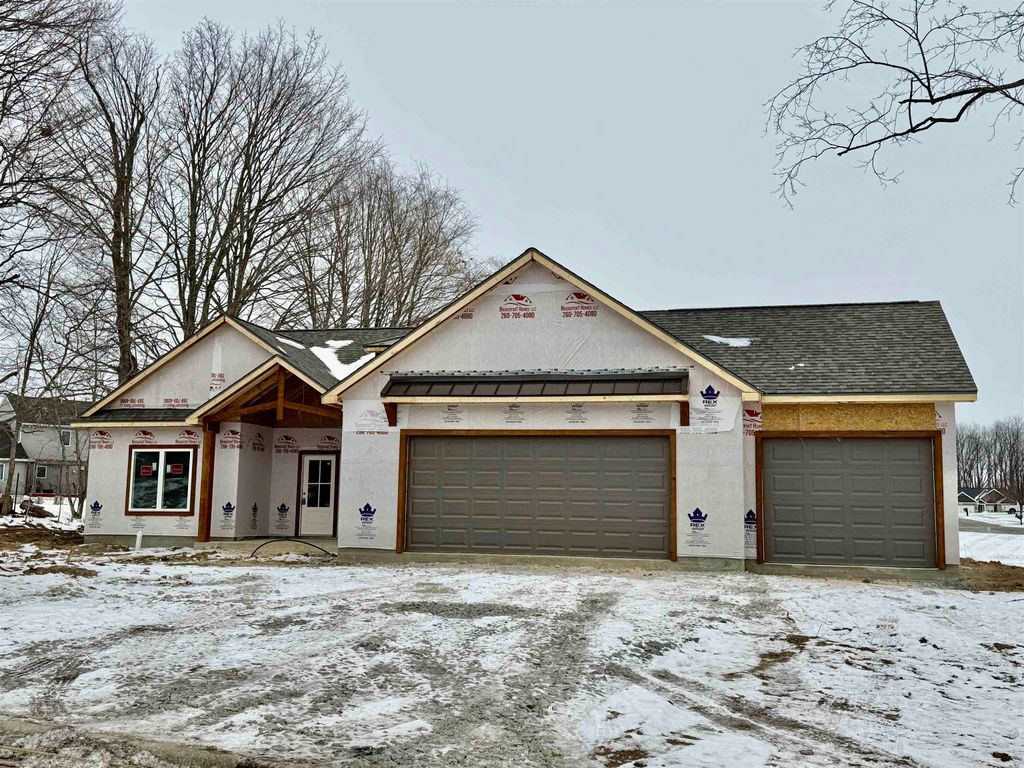 2252 Highlander Drive, Warsaw, IN 46580