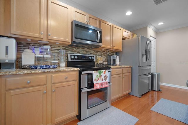 2388 YELLOW GRASS COURT, Apopka, FL 32712