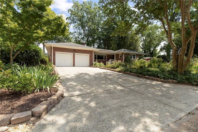 43 Patton DR, Newport News, VA 23606
