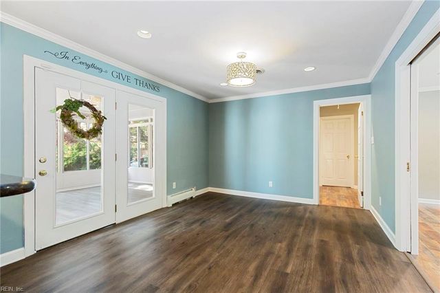 43 Patton DR, Newport News, VA 23606