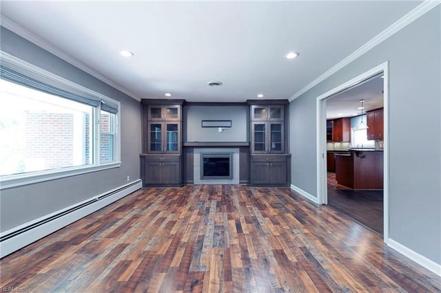 43 Patton DR, Newport News, VA 23606