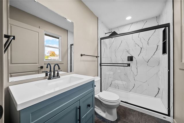 1130 Blue Sky Dr, Neshannock Twp, PA 16105