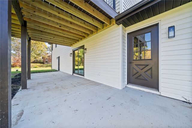 1130 Blue Sky Dr, Neshannock Twp, PA 16105