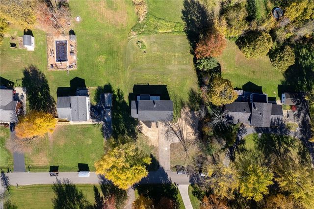 1130 Blue Sky Dr, Neshannock Twp, PA 16105