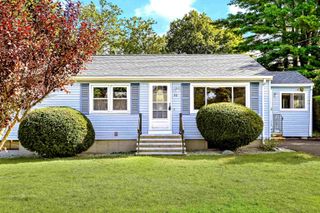 32 Henderson Circle, Salem, NH 03079