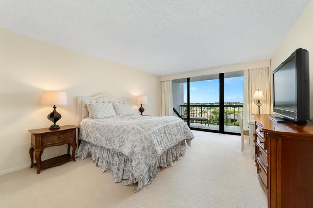 4740 S Ocean Boulevard 702, Highland Beach, FL 33487