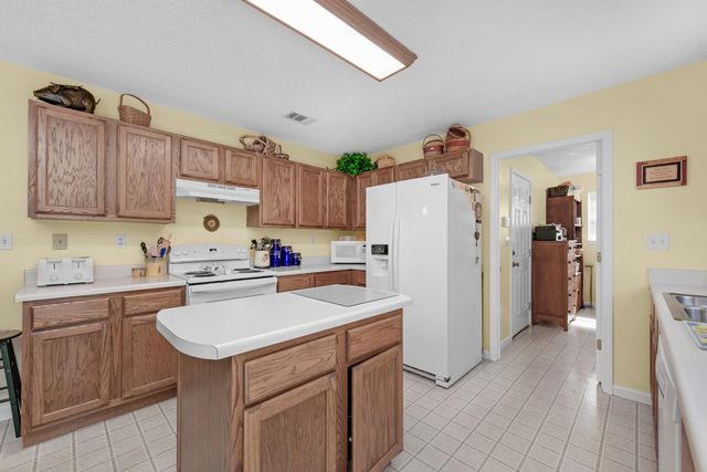 372 Florence Drive, Defuniak Springs, FL 32433