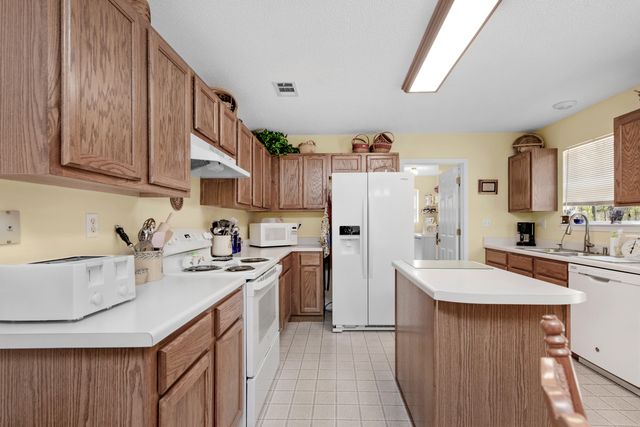 372 Florence Drive, Defuniak Springs, FL 32433