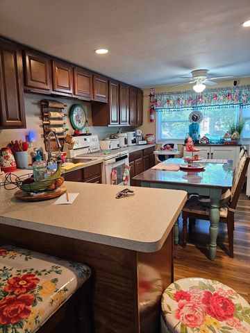 44 Rest Way, Springfield, MA 01119