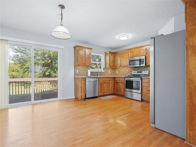 800 Garnes Street, Raymore, MO 64083
