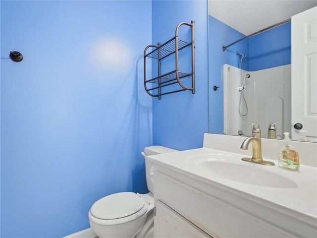 800 Garnes Street, Raymore, MO 64083