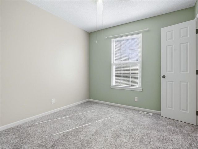 800 Garnes Street, Raymore, MO 64083