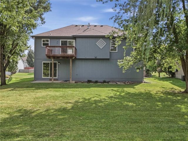 800 Garnes Street, Raymore, MO 64083