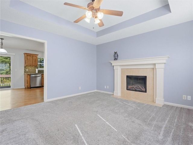 800 Garnes Street, Raymore, MO 64083