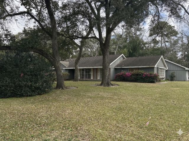 825 Shady Lane, La Marque, TX 77568