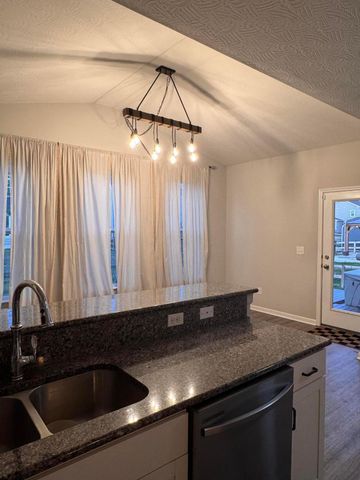 1124 Ayrshire Drive, Columbus, OH 43207