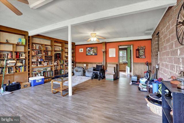 381 ROHLERS CHURCH RD, Dover, PA 17315