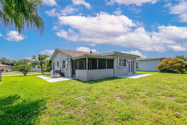 7006 NW 99th Way, Tamarac, FL 33321