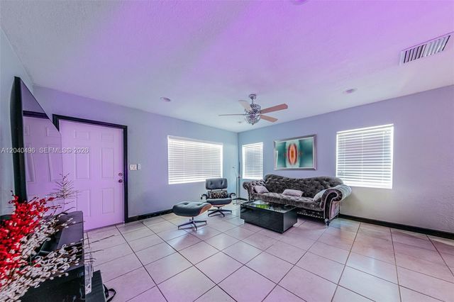 7006 NW 99th Way, Tamarac, FL 33321