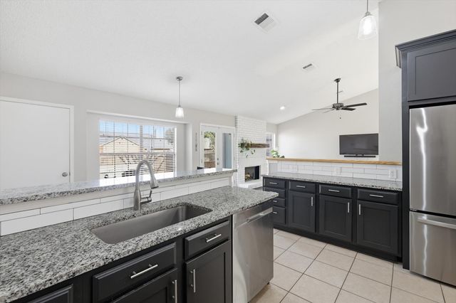 2828 Windsor Drive, Flower Mound, TX 75028