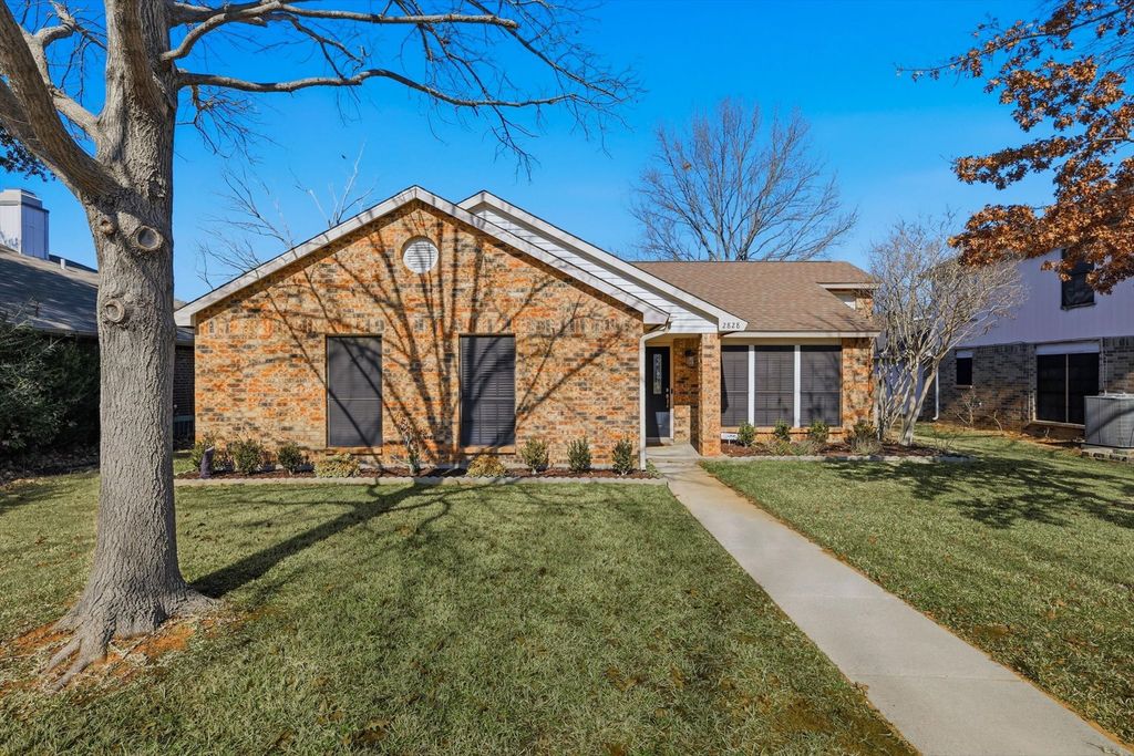 2828 Windsor Drive, Flower Mound, TX 75028