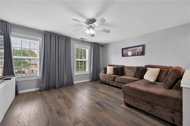 918 College Place Court NW, Kennesaw, GA 30144