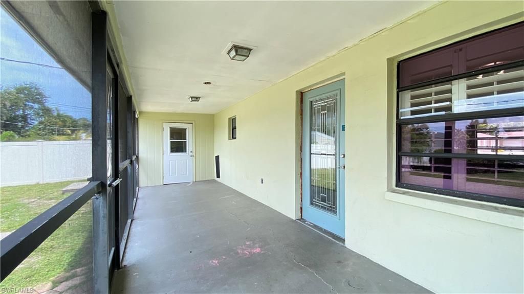 814 109th AVE N, NAPLES, FL 34108 — photo 2