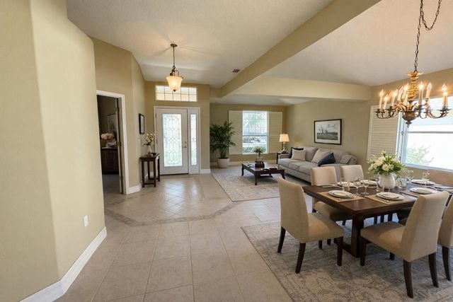 67 W Lagare St, Palm Coast, FL 32137