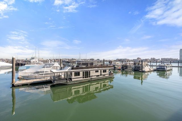 30 Constellation Wharf 30, Boston, MA 02129