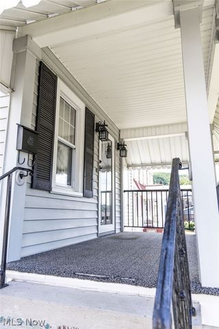 8 Driggs Lane, Bridgeport, OH 43912