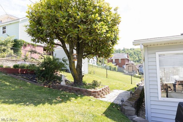 8 Driggs Lane, Bridgeport, OH 43912