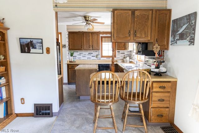 8 Driggs Lane, Bridgeport, OH 43912