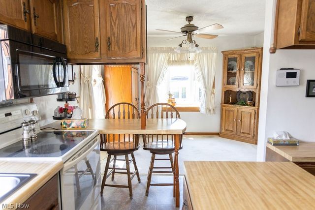 8 Driggs Lane, Bridgeport, OH 43912