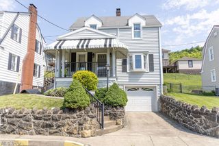 8 Driggs Lane, Bridgeport, OH 43912