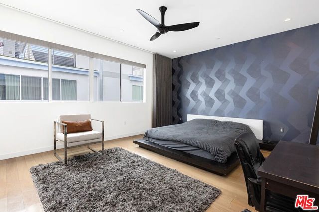 6728 W Hepburn Way, Los Angeles, CA 90038