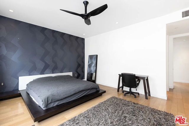 6728 W Hepburn Way, Los Angeles, CA 90038