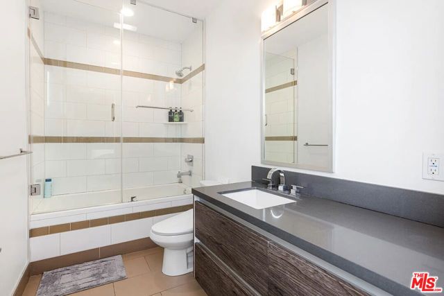 6728 W Hepburn Way, Los Angeles, CA 90038