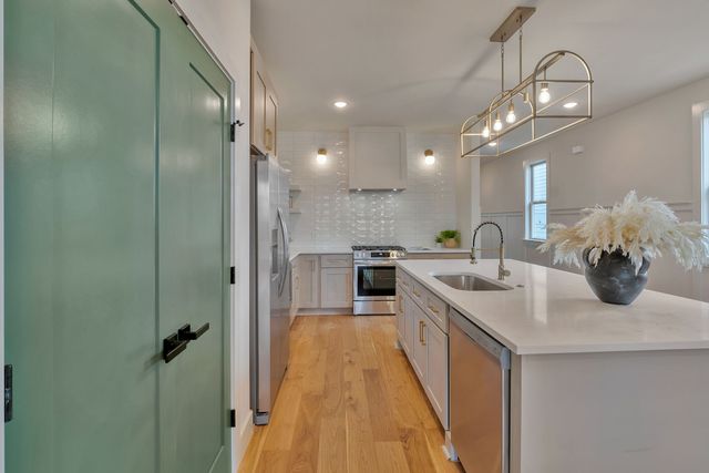 438 Patterson St, Nashville, TN 37211