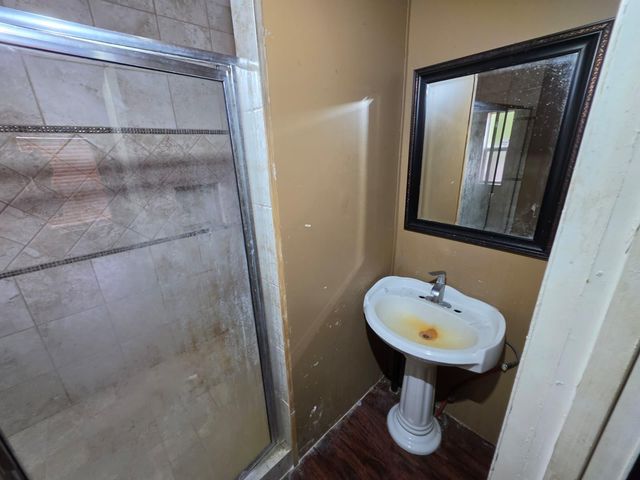 2910 Fairbanks Street, Houston, TX 77026