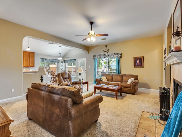12626 Lake Shore Drive, Montgomery, TX 77356